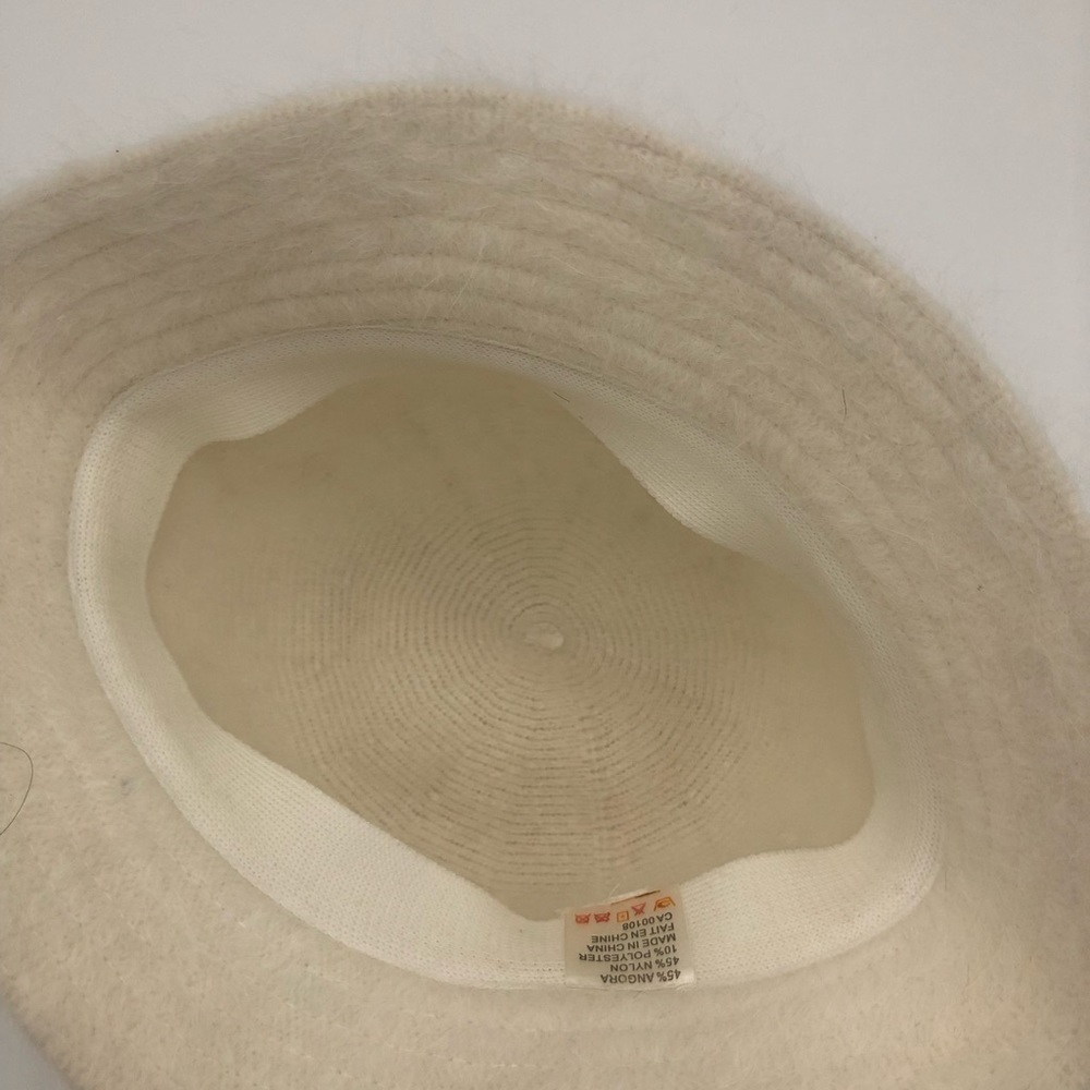 Unbranded Angora blend off-white hat - Picture 2 of 3